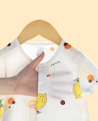 Soft Good Air Permeability 53'' Printed Gauze Fabric Non Irritating For Garment